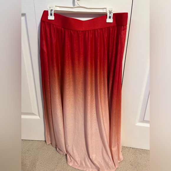 NWT Athleta Grace Ombré Sheer Skirt Size:L - Picture 2 of 3